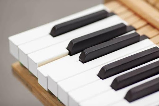 piano de pared precio